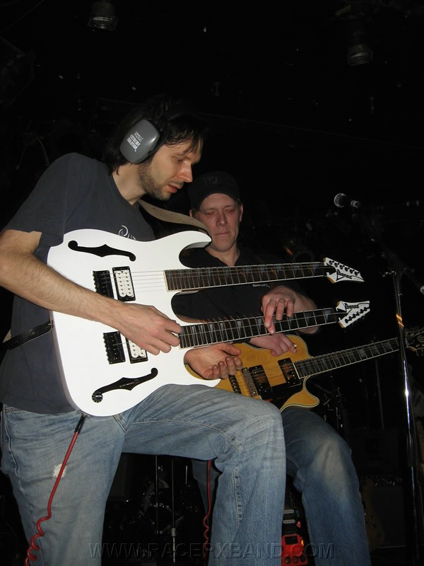 08. During sound check, Paul and Bruce practice Get Out Of My Yard..jpg