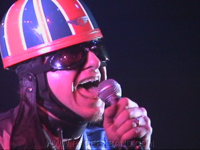 37. Motorman belts it out..jpg