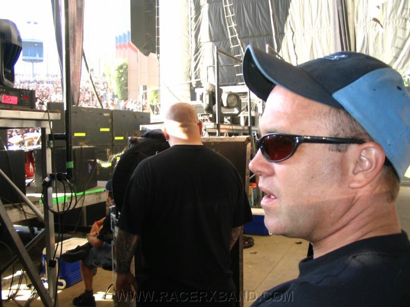23. Jack checking out the crowd..jpg