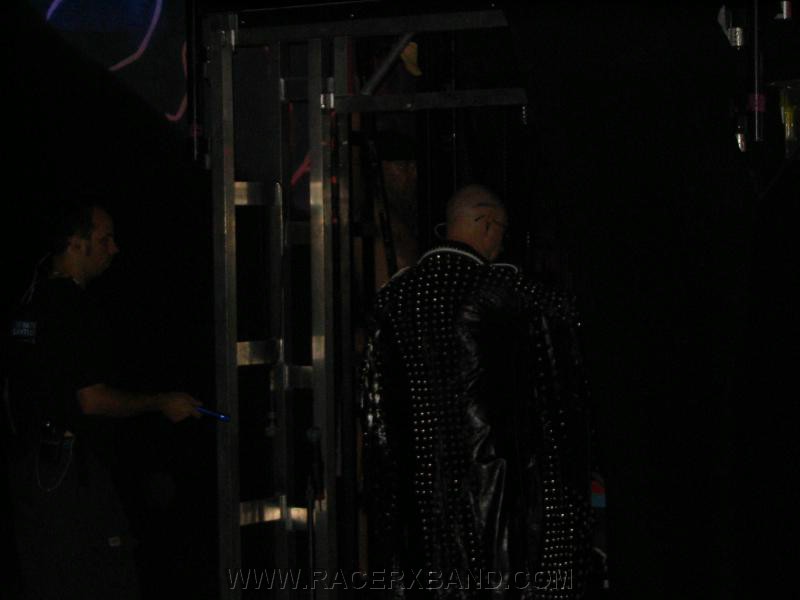 54. Rob going into the lift during the solo..jpg