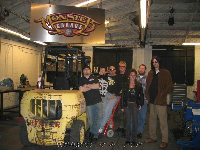 78. Group shot after the VIP tour..Wait till you see the what the season finale is...man..jpg
