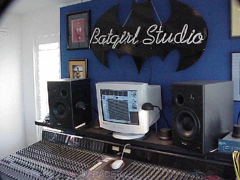 142. batgirlstudio.jpg
