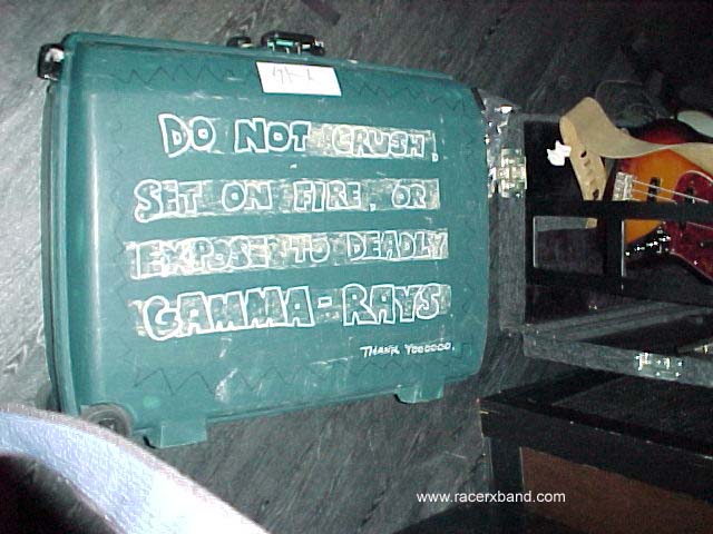 05. Ok..I won't touch the thing..jpg